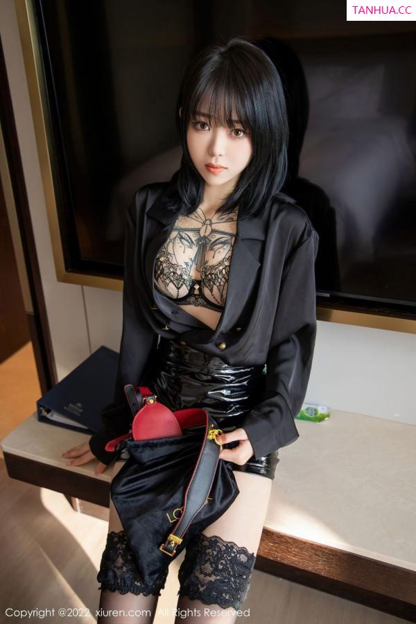 小奶瓶呜呜  [XiuRen]高清写真图 2022.04.26 No.4927 奶瓶第10张图片